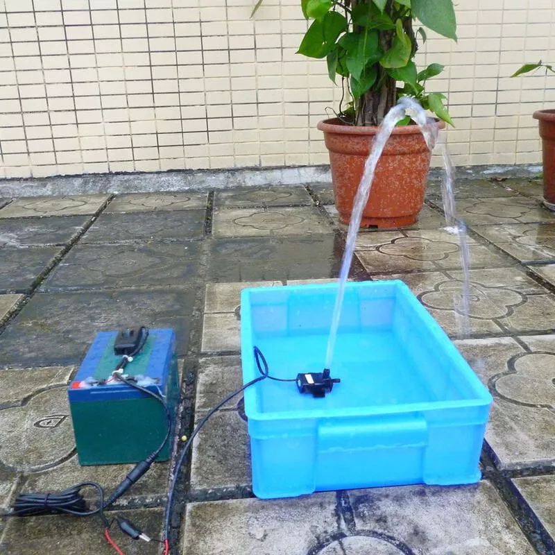 Mini DC12V 4.5W Micro bomba de aceite de agua sin escobillas Impermeable 240L / H Elevacion 300cm barato